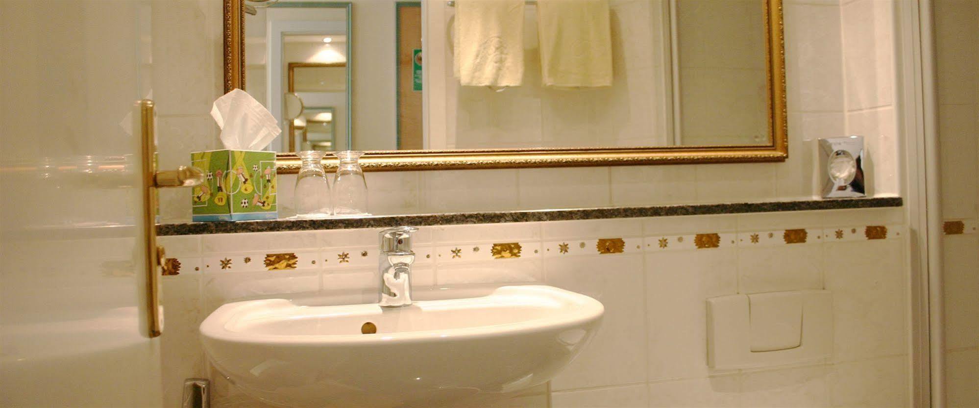 Hotel Aurbacher Hof Gmbh 3*